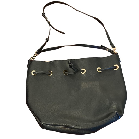 H&M Black Imitation Leather Shoulder/Crossbody Bag With Attached Cosmetic Bag. - Picture 2 of 15